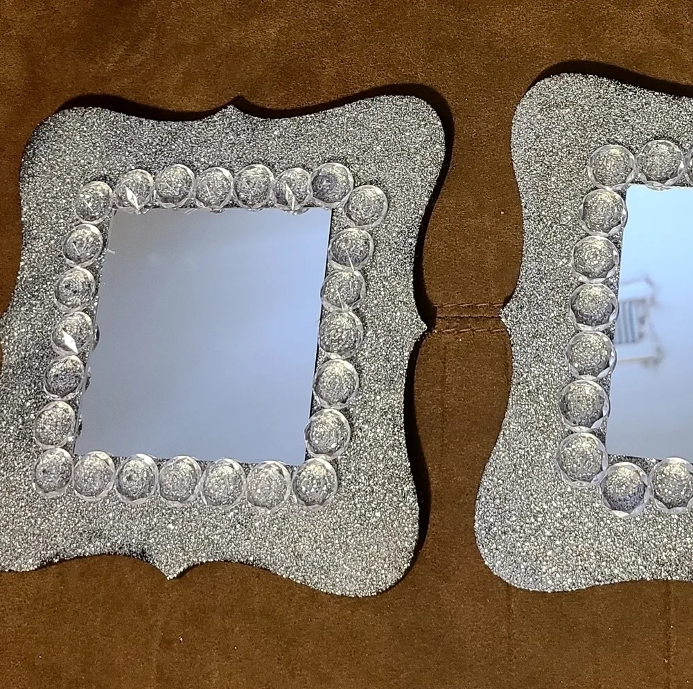 Silver Glitter Mirror Set